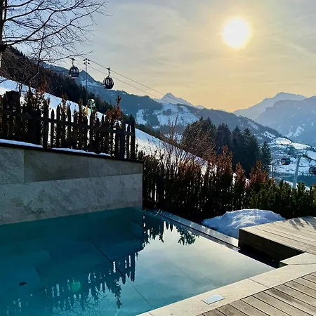 Infinity Sky By Belle-stay Heated Pool, Sauna And Lift Feriehus *
