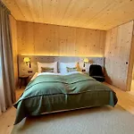 Infinity Sky By Belle-stay Heated Pool, Sauna And Lift